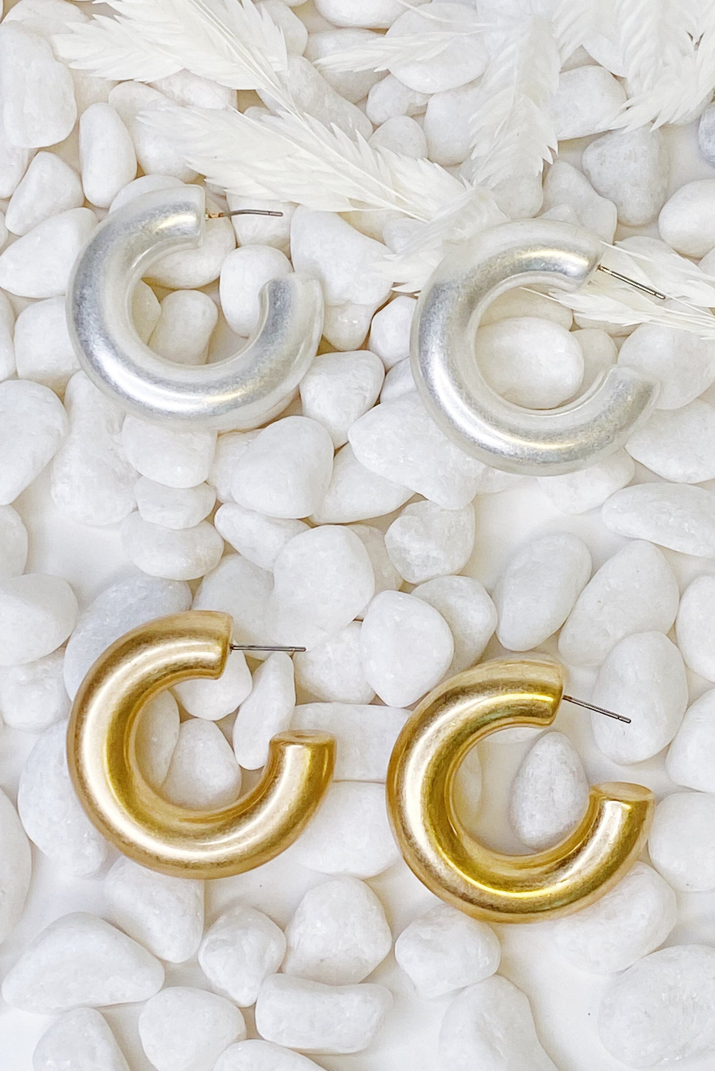 Round And Smooth Medium Hoop Earrings