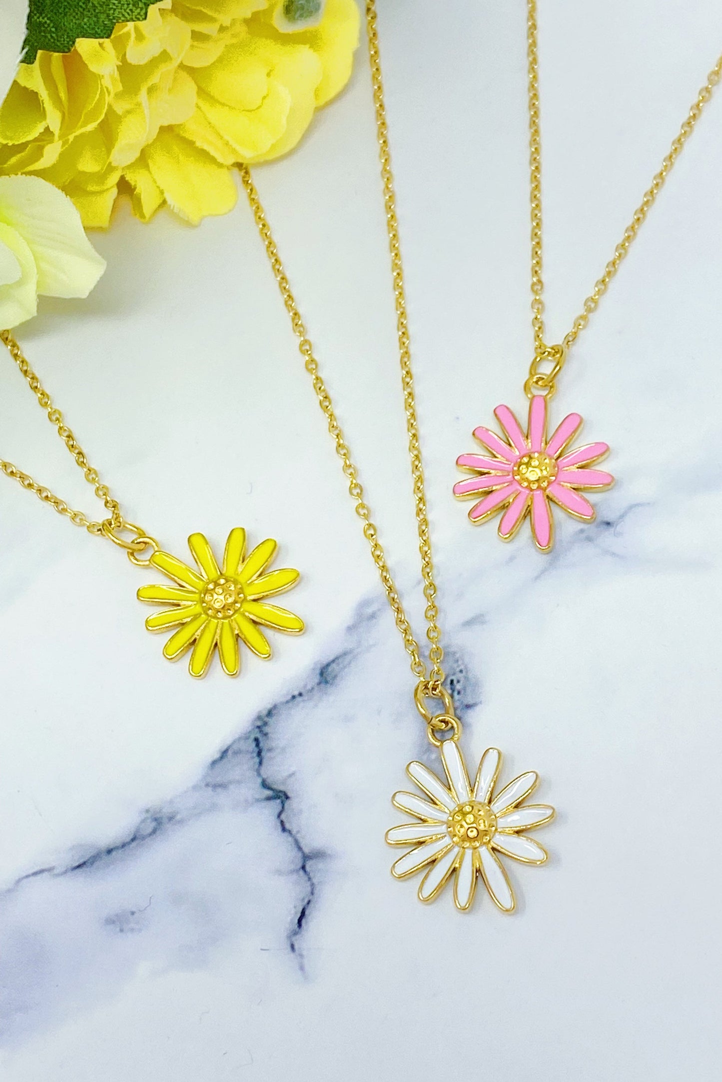 Sweet Daisy Necklace