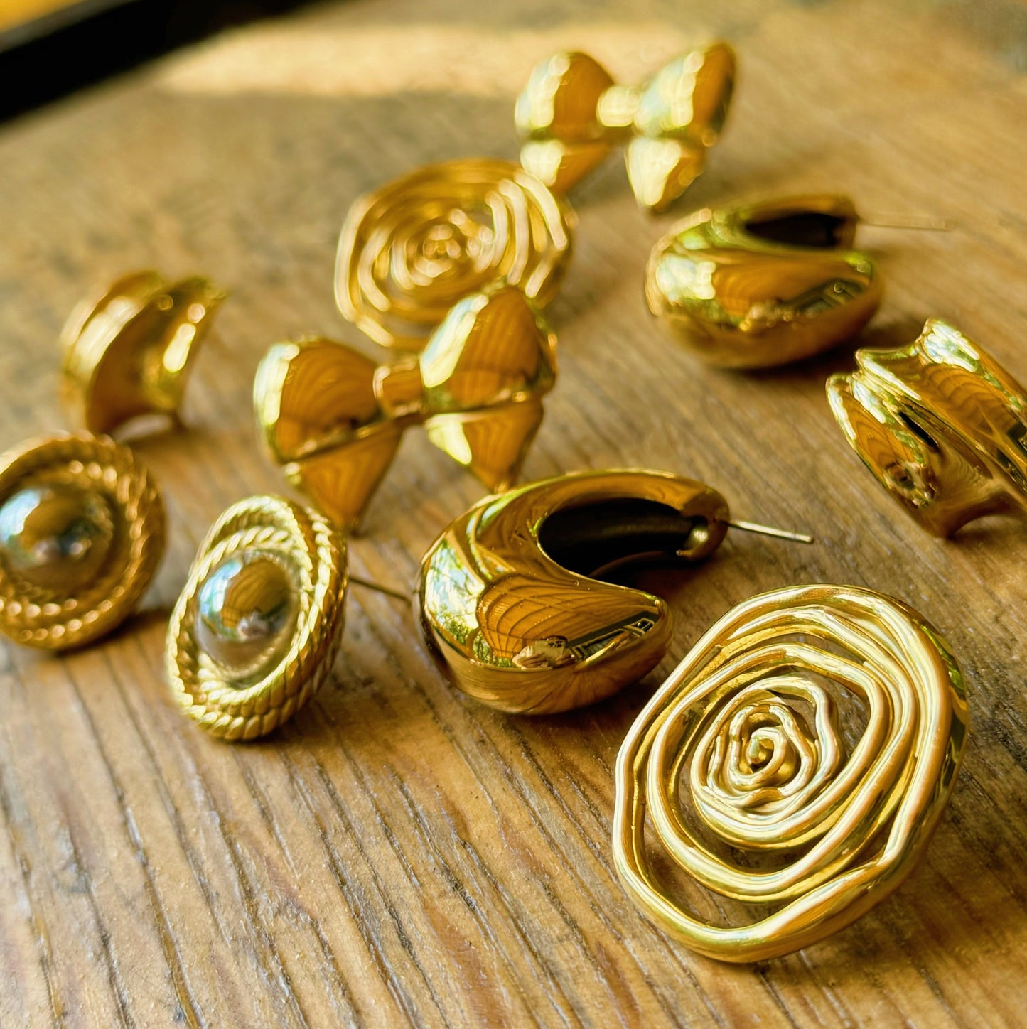 Oh My Gold Swirl Stud Earrings